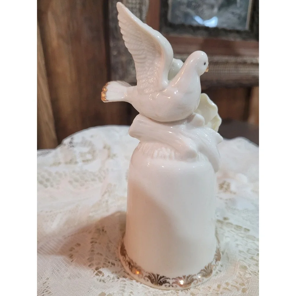 Cream Dove & Flower Glassed Ceramic/porcelain Bell  Gold Accents Open Box. G32
